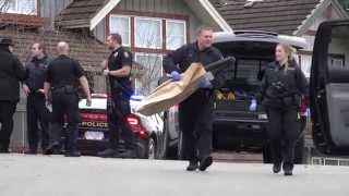 preview picture of video 'Port Moody Assault Police Recover Weapon Fernway Dr B.C. Canada'