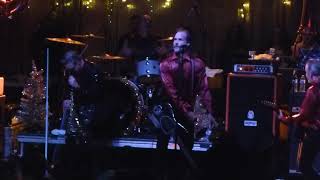 Me First and the Gimme Gimmes - Sloop John B (Beach Boys) SANTA ANA