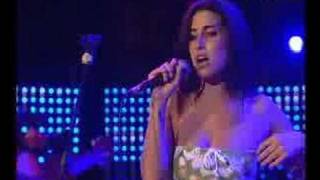 Amy Winehouse - You Sent Me Flying (Live)