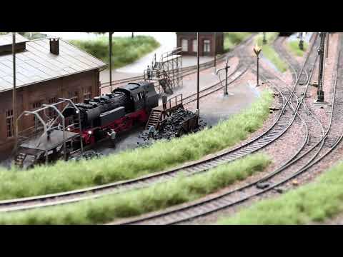 H0 Neustadt Anlage - Rangier- und Zugfahrt der Piko Dampflokomotive 83.10 DR