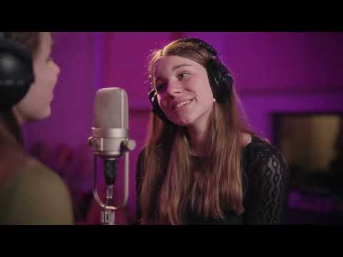 Jule & Nuri - Oceans Apart (Official Video)