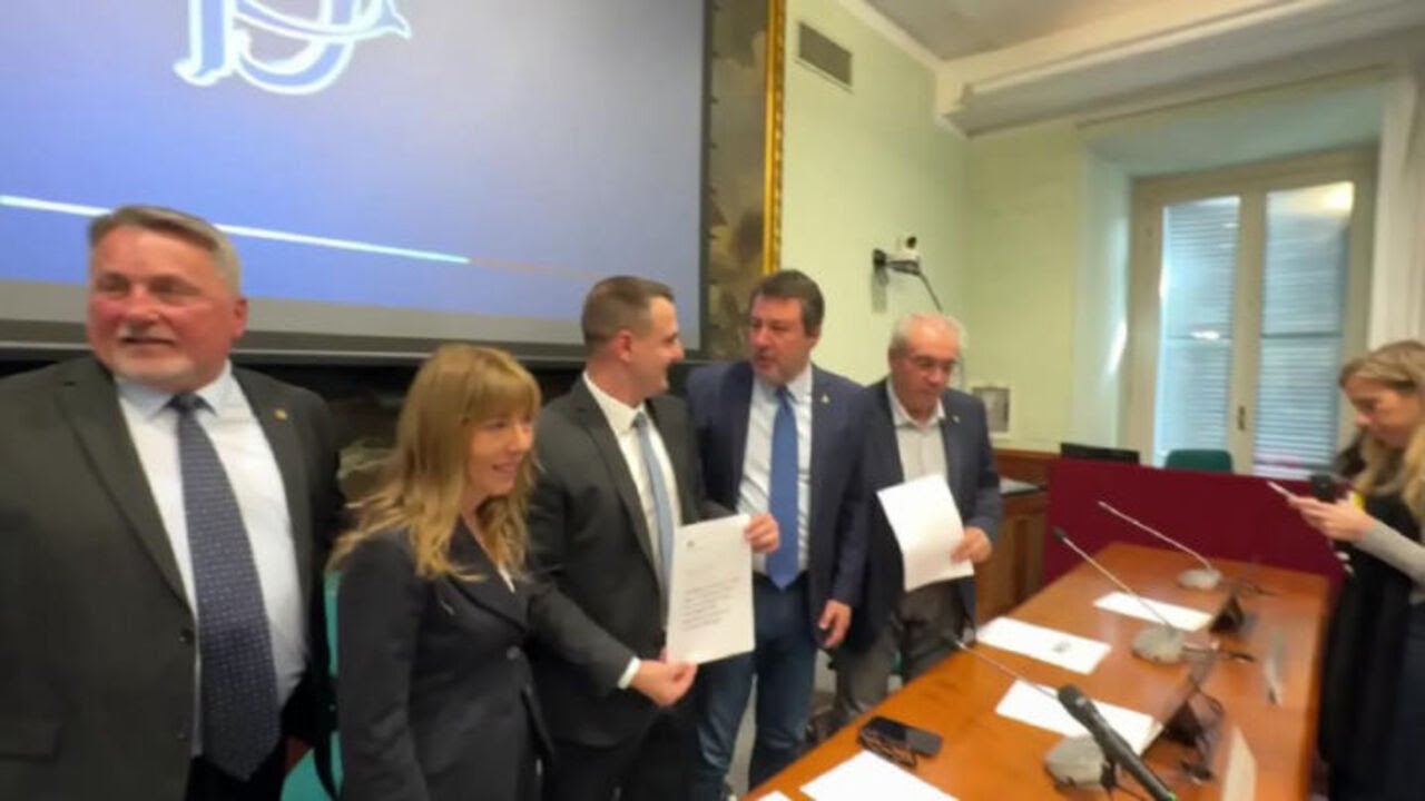 Involtini di riso e carne, il menu rumeno di Salvini e l’invito a Bucarest