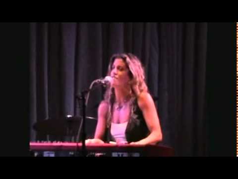 Nikki Shannon Fernandez - Live @ Canal Room, NYC 6-13-08.mov