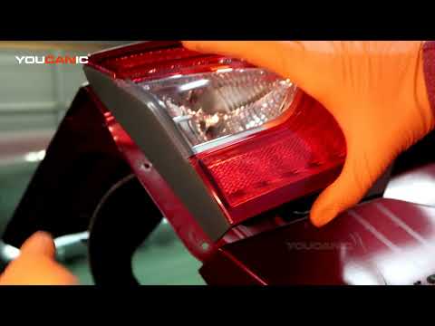 2013-2020 Ford Fusion – Inner Tail Light Assembly Replacement