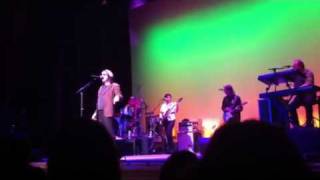 Todd Rundgren - Ooh Baby Baby/Fa La La Means I Love You - 9/11/2011