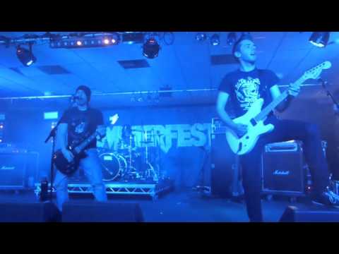 Stone Broken - Fall Back Down, Hard Rock Hell, North Wales 11th March 2016