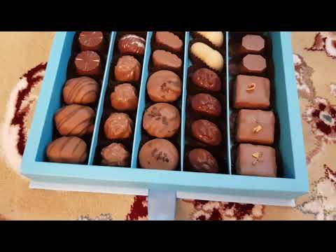 Le Chocola Chocolate Gift from a Friend Unboxing in Dubai