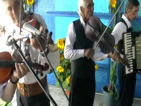 40 Targu lui Ilie 2010 - Taraful din Râciu