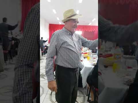 Este bucuros de ziua pensionarilor