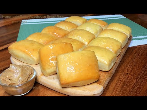 TEXAS ROADHOUSE BREAD ROLLS Homemade with Cinnamon Butter