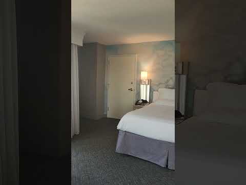 Courtyard Marriott Uptown Charlotte Room 438 Corner King Room Tour *short version*