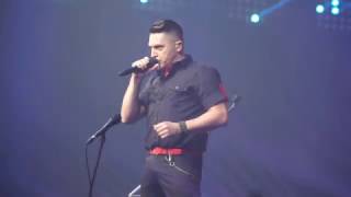 Ákos - Idelenn Idegen (Live @ Budapest Aréna - 17.12.2016) [HD]