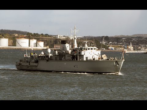 HMS LEDBURY M30 ENTERS DEVONPORT NAVAL BASE - 22nd January 2021