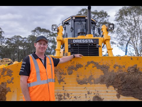 Dressta TD15M walkaround