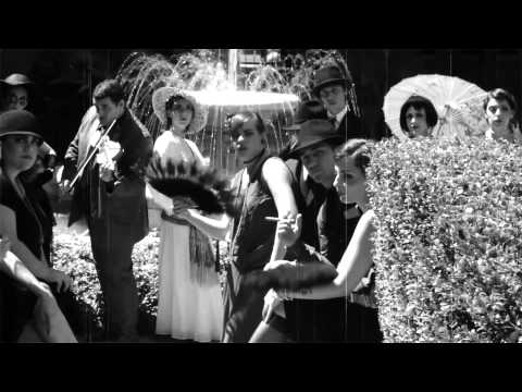 Thumbnail for Roaring Summer - Backstage 3: Prima Sessione
