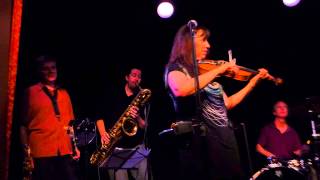 Brad Vickers & His Vestapolitans perform "Baby Please Don't Go"