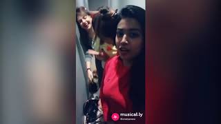 ISME TERA GHATA- 4 VIRAL GIRLS- LET'S TALK ABOUT || YOSHABJI