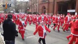 preview picture of video '2014 Santa Sighting 5K, New Bedford, Massachusetts. (Dec 14)'