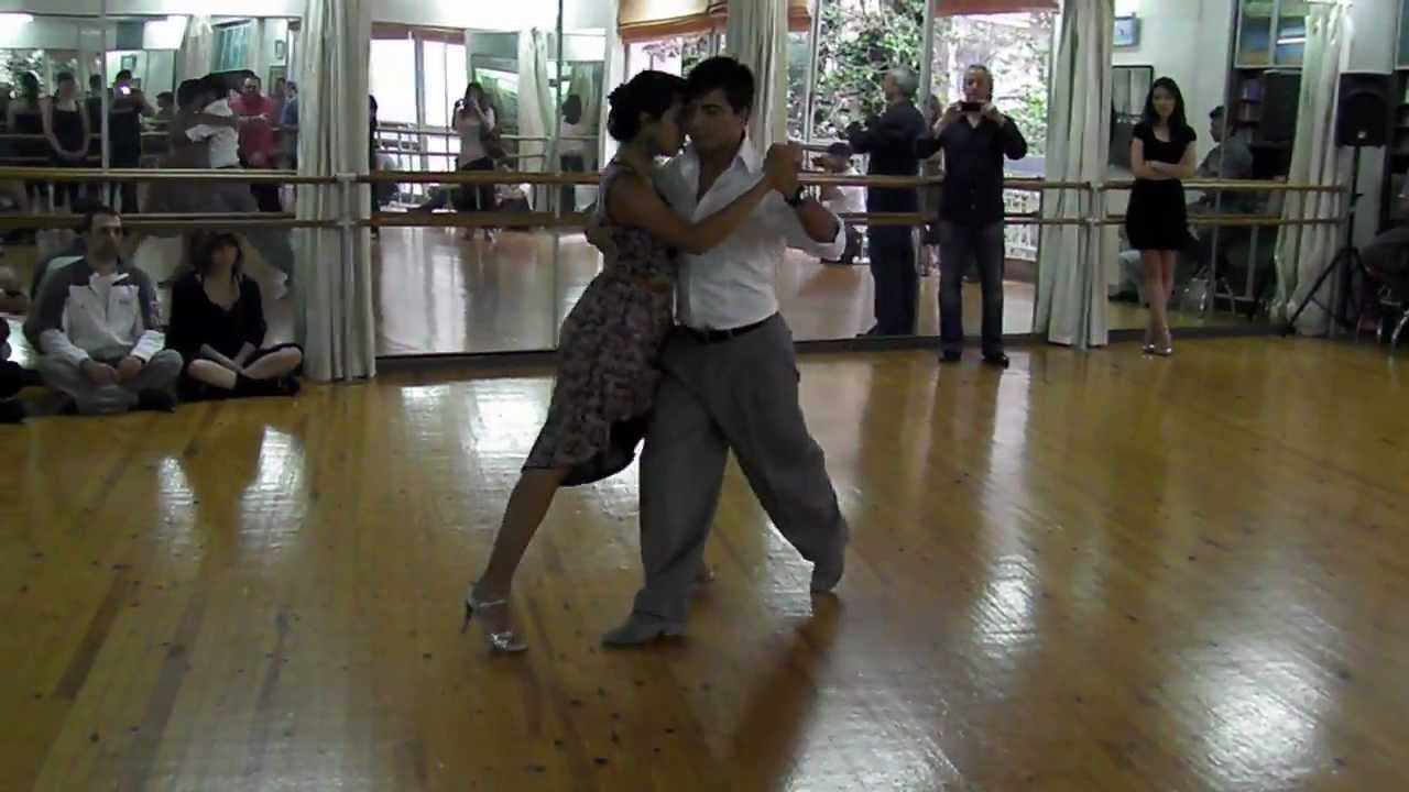 Sebastián Achaval y Roxana Suarez Clase de tango salon II