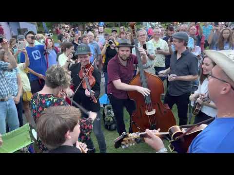 Did this really just happen? Sierra Hull, Po Ramblin Boys and Wyatt Ellis Encore Jam