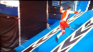 preview picture of video 'american gladiators one leg legend'