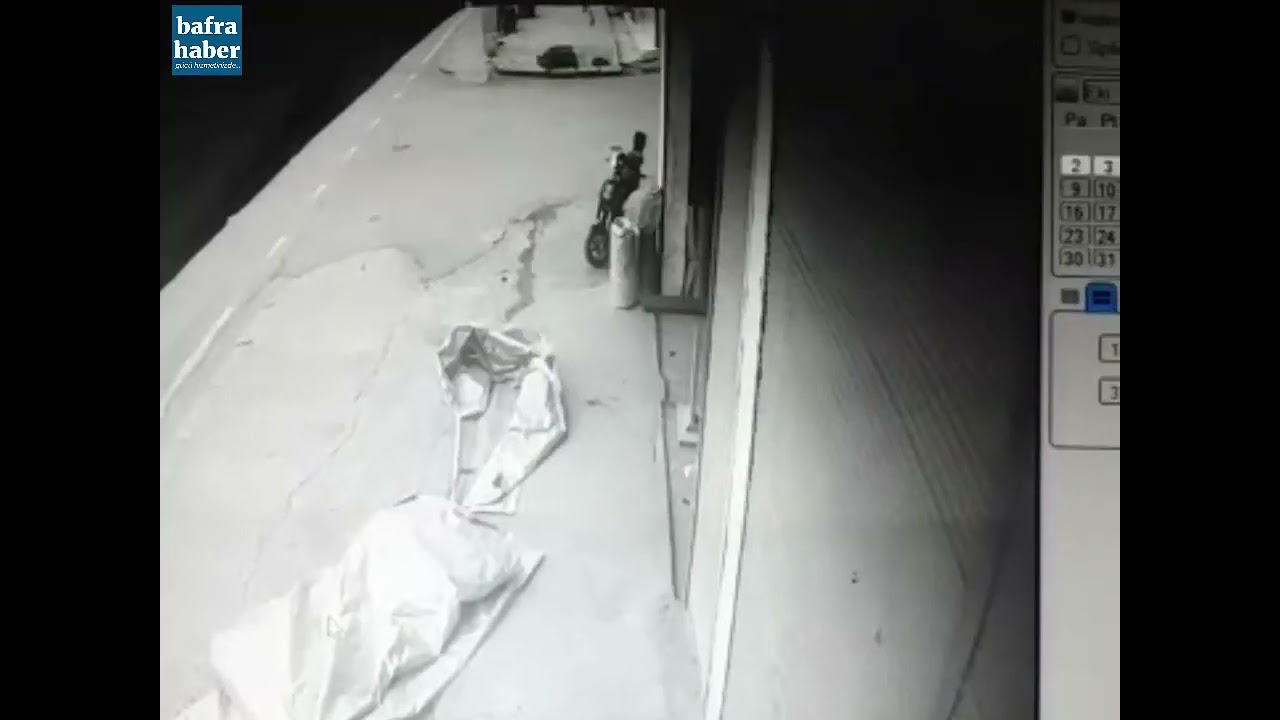 Ara Sokağa Aniden Dönen Minivana Elektrikli Bisiklet Çarptı