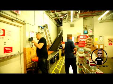 (AUTHORITY PATROL 13) EVERYONE OUT OF THE STORE PRANK