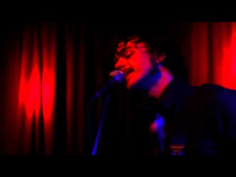 Pablo Decoder - Fell in Love With A Synth