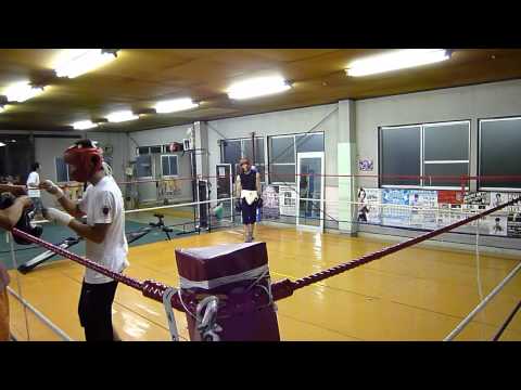山梨県K.T.Tスポーツボクシングジム　スパーリング動画
