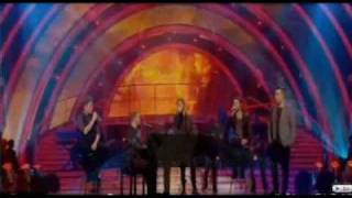 Robbie Williams &amp; Gary Barlow 4 (your song - live)