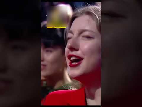 Александр Ревва борется за девушку с Фанатом / Харламов Мусагалиев Шоу Звёзды #shorts