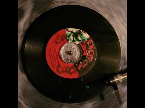 Los Dínamicos Exciters - "La Pobre Mia" (Excitom Records, 001)