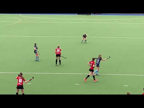 College Field Hockey NCAA OverBoarder - Eleonore de Keyser