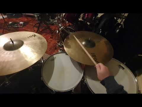 Sabian HHX groove ride 21 vs Sabian HHX evolution ride 20