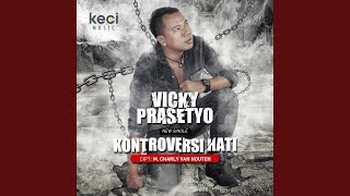 Download lagu Kontroversi Hati mp3