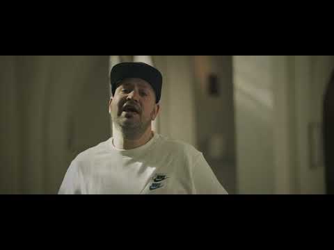 JAGOVITCH & DUTCH HEAVYWEIGHT - BONNEFOOI | OFFICIAL VIDEO