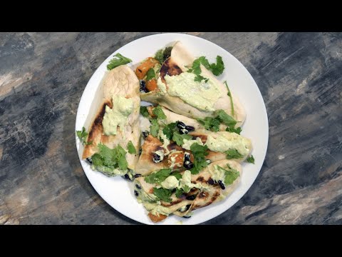 🥑 Avocado Black Bean Tacos with Roasted Sweet Potatoes | Healthy Vegetarian Mexican Tacos Recipe