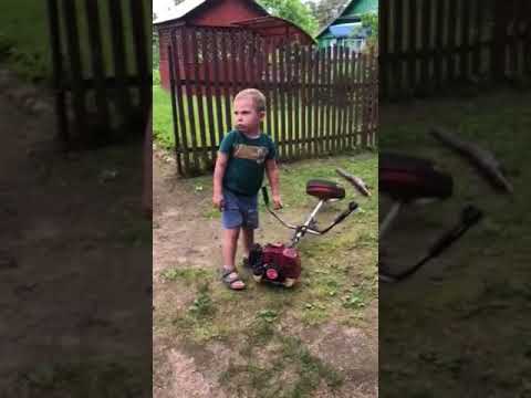 КАК КОСИТЬ траву )))