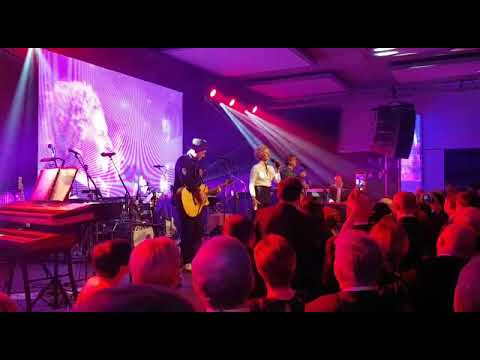 Miro ŽBIRKA & Martha - Čo bolí to prebolí