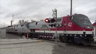 preview picture of video 'Amtrak 42, the Veterans Unit, Leads California Zephyr in Ottumwa'