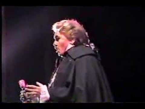 JUSTINO DIAZ SINGS "TE DEUM" FROM "TOSCA" (1999)