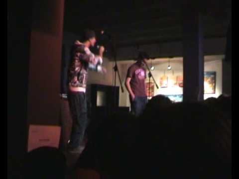 Batalla de gallos en la sala - jeski vs jako (Ceuta)