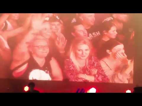 The Living End jamming - Waltzing Matilda, Thunderstruck, Dirty Deeds, Surfers Paradise Live