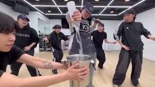 Download lagu ATEEZ - 'Blind' {BBT Choreography} Dance Practice Mirrored mp3 Download lagu ATEEZ - 'Blind' {BBT Choreography} Dance Practice Mirrored mp3