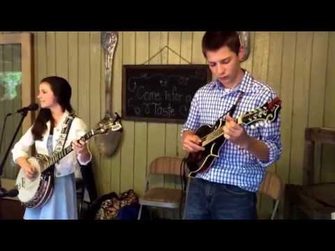 Willow Osborne "Train 45" Dollywood