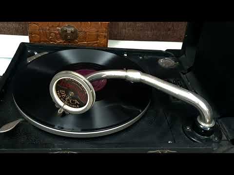 Vaughn Monroe & His Orchestra ~ I Wish I Didn't Love You So (1947) (My first 78rpm record)