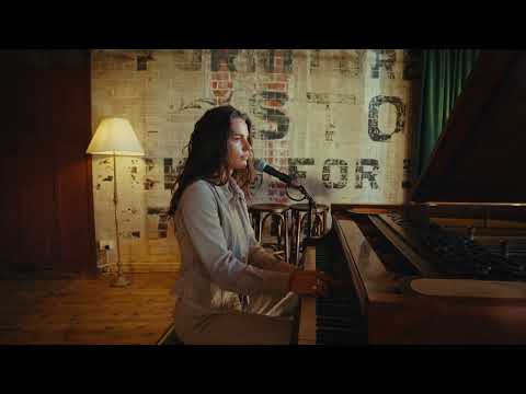 Steph Strings - Melbourne Blue