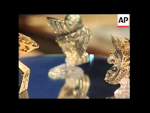 World record claimed for largest number of diamonds in a ring