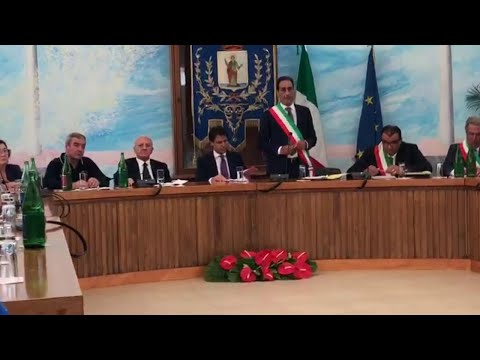 "Non siamo un terremoto di serie B", il discorso dei sindaci di Ischia a Conte