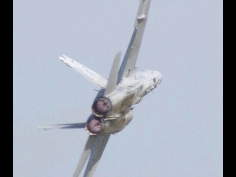 2012 NAS Oceana Air Show - F/A-18C Hornet Demo